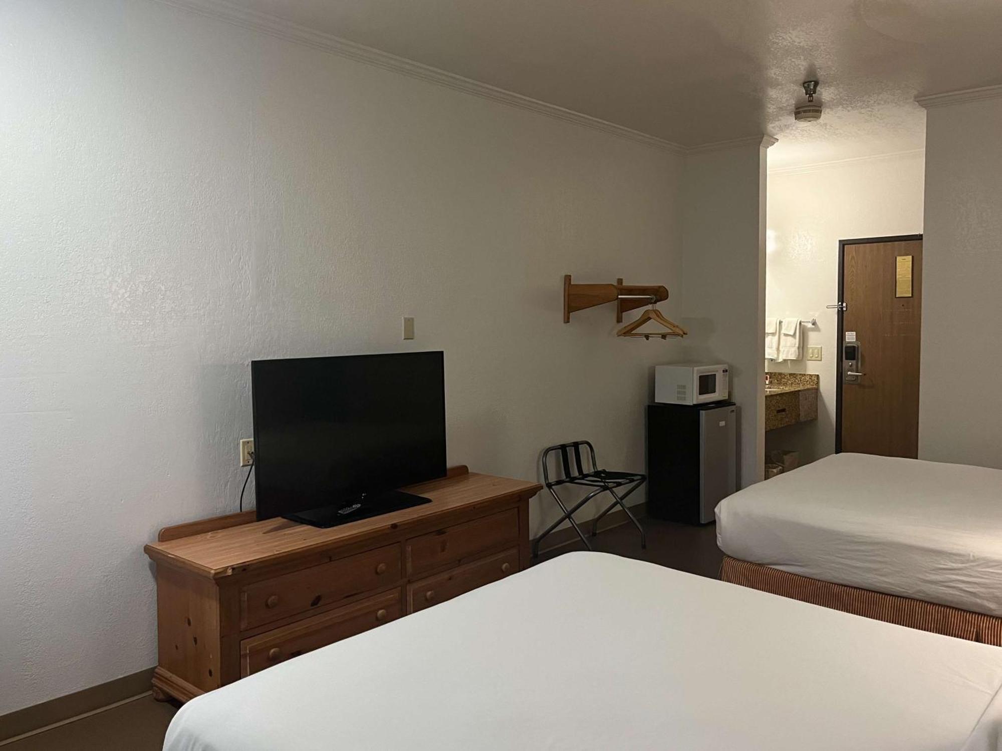 Motel 6 Portland, In מראה חיצוני תמונה