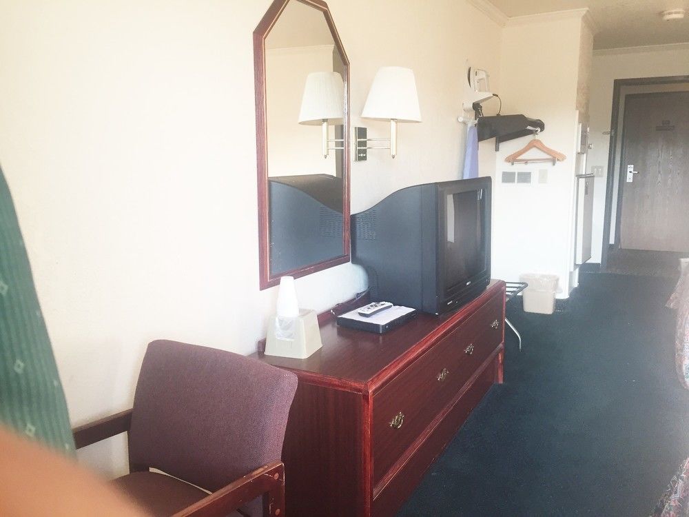 Motel 6 Portland, In מראה חיצוני תמונה