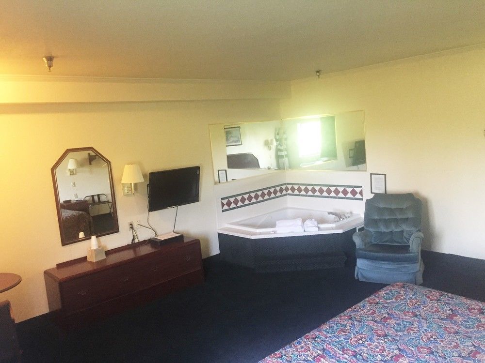 Motel 6 Portland, In מראה חיצוני תמונה